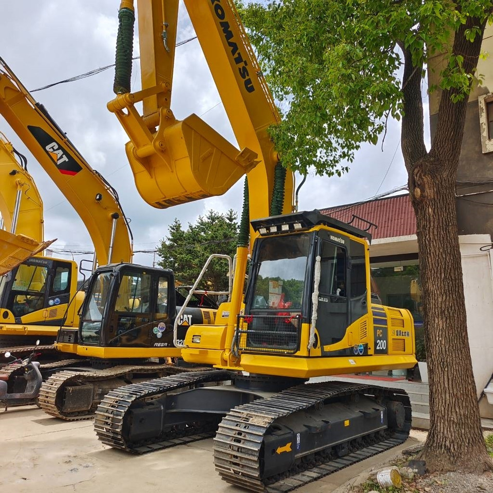 Komatsu PC 200-8 - Crawler excavator: picture 2 Komatsu PC 200-8 - Crawler excavator: picture 2