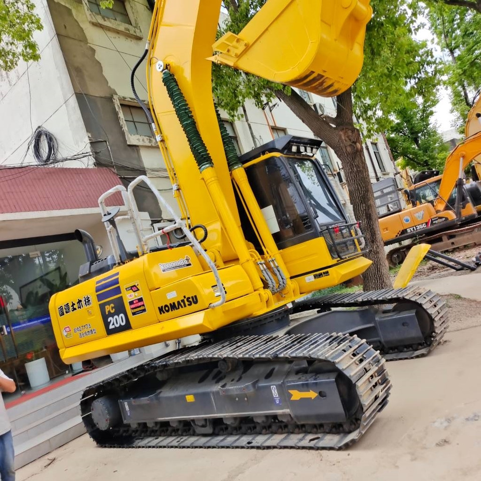 Komatsu PC 200-8 - Crawler excavator: picture 4 Komatsu PC 200-8 - Crawler excavator: picture 4