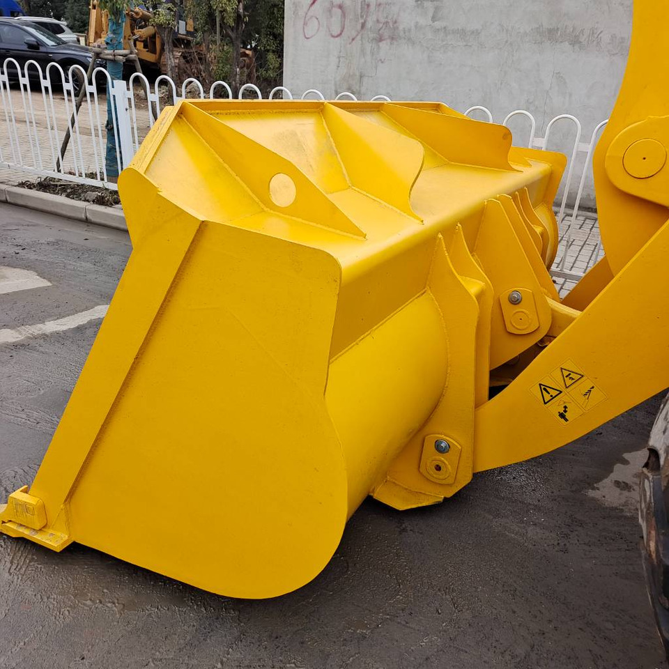 Komatsu WA 380-3 - Wheel loader: picture 2 Komatsu WA 380-3 - Wheel loader: picture 2