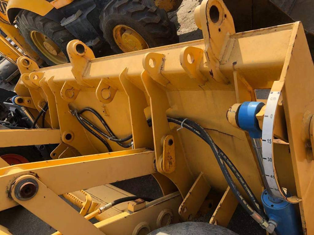 LiuGong 777A - Wheel loader: picture 3 LiuGong 777A - Wheel loader: picture 3