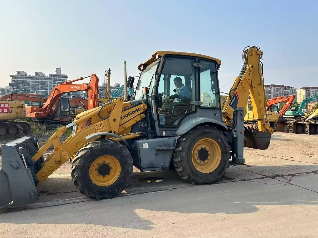 LiuGong CLG 777 A - Crawler excavator: picture 3 LiuGong CLG 777 A - Crawler excavator: picture 3