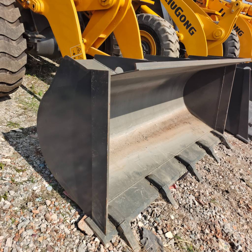 LiuGong CLG 836 - Wheel loader: picture 3 LiuGong CLG 836 - Wheel loader: picture 3