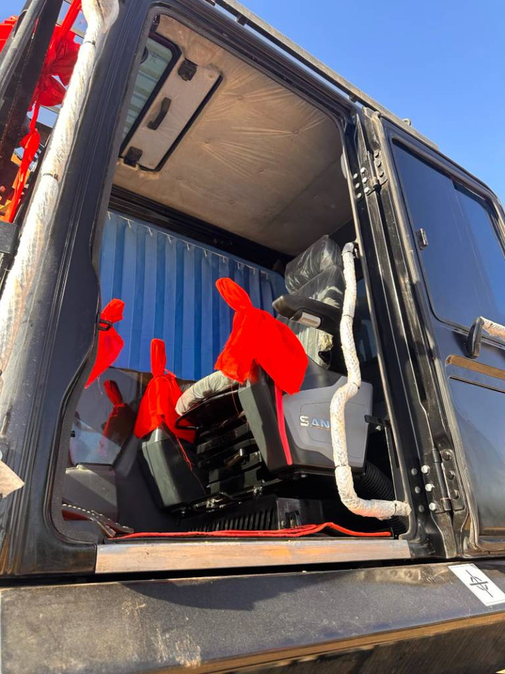 Sany 485H - Crawler excavator: picture 3 Sany 485H - Crawler excavator: picture 3