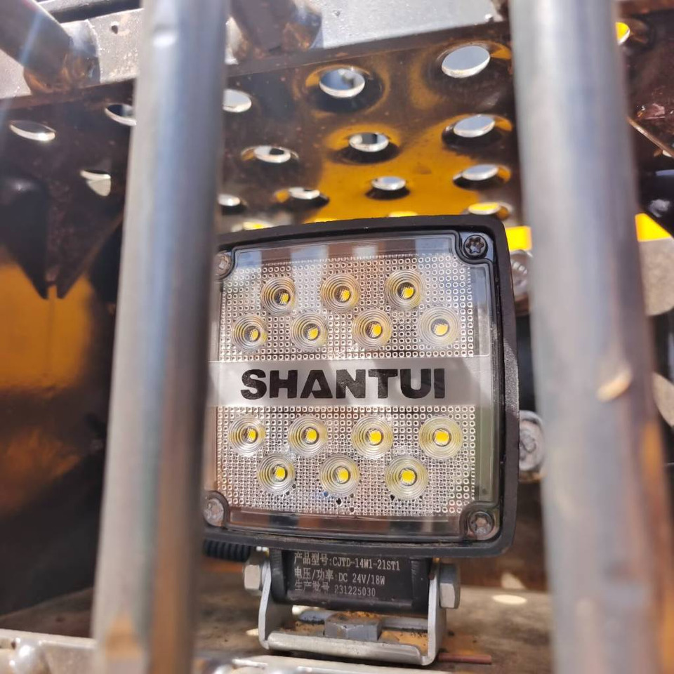 Bulldozer Shantui SD 32: picture 12