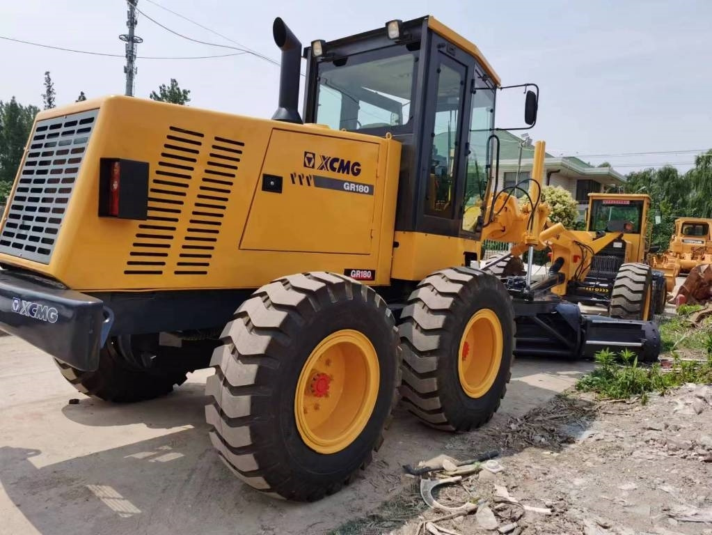 XCMG GR 180 - Grader: picture 2 XCMG GR 180 - Grader: picture 2