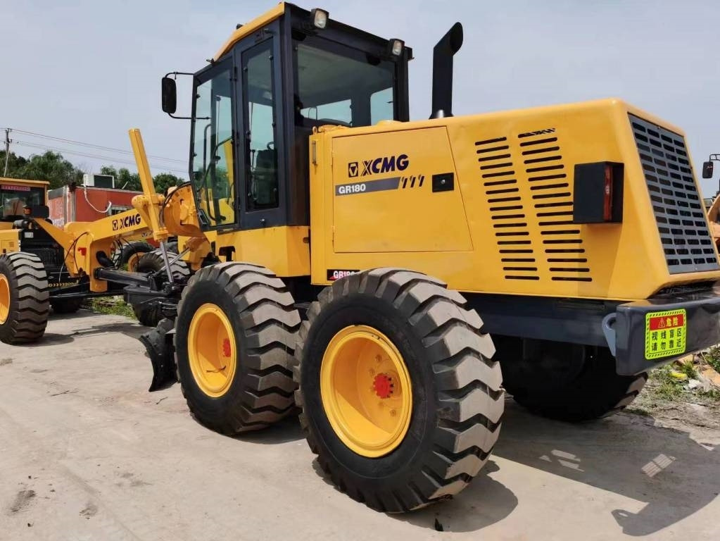 XCMG GR 180 - Grader: picture 3 XCMG GR 180 - Grader: picture 3