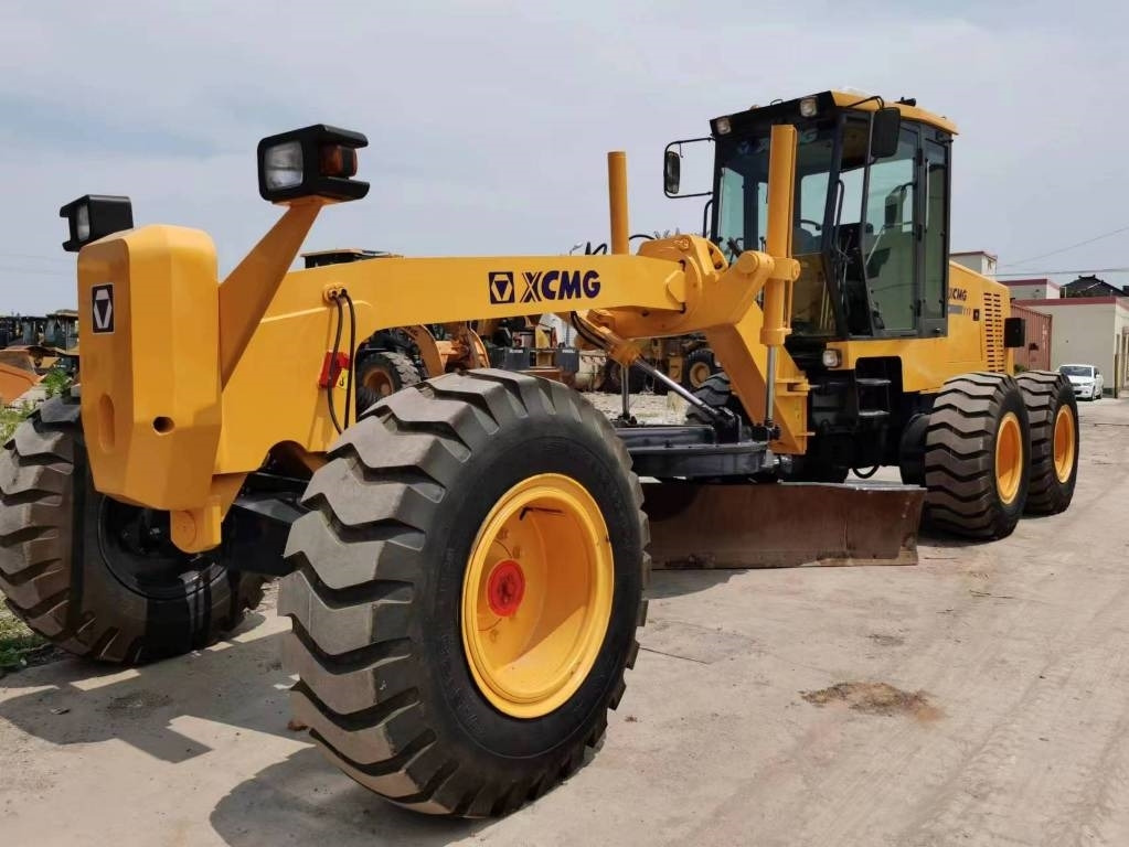 XCMG GR 180 - Grader: picture 4 XCMG GR 180 - Grader: picture 4