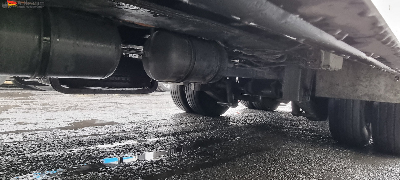 Low loader trailer Goldhofer TU-L 3-24/80 Tieflader 10.00 m Ladefläche: picture 7 Low loader trailer Goldhofer TU-L 3-24/80 Tieflader 10.00 m Ladefläche: picture 7