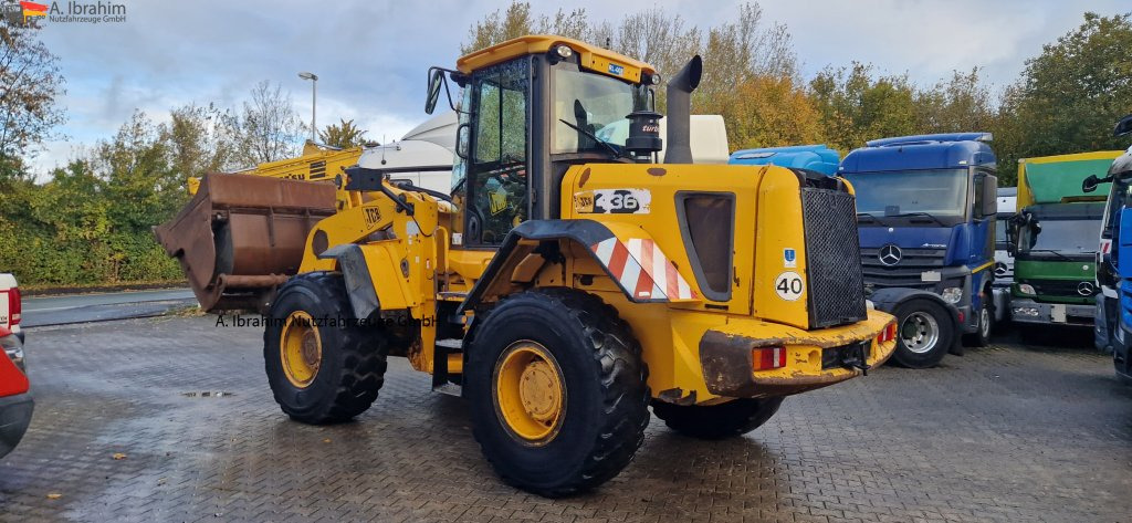 Wheel loader JCB 436Z Hochkippschaufel Wandler neu, Ölpumpe neu: picture 10