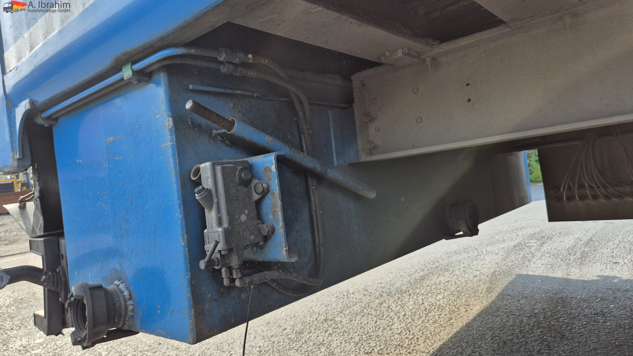 Kraker CF-200 Cargo-Floor Boden, Liftachse, SAF Achsen - Walking floor semi-trailer: picture 3 Kraker CF-200 Cargo-Floor Boden, Liftachse, SAF Achsen - Walking floor semi-trailer: picture 3