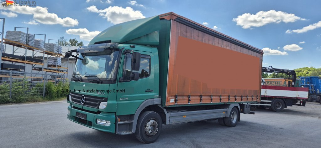 Mercedes-Benz 1224L Schiebeplane, Luftfederung HA - Curtain side truck: picture 1 Mercedes-Benz 1224L Schiebeplane, Luftfederung HA - Curtain side truck: picture 1