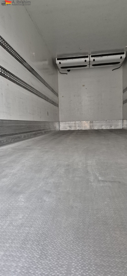 Mercedes-Benz 1830L Thermoking UT1200 - Refrigerator truck: picture 4 Mercedes-Benz 1830L Thermoking UT1200 - Refrigerator truck: picture 4