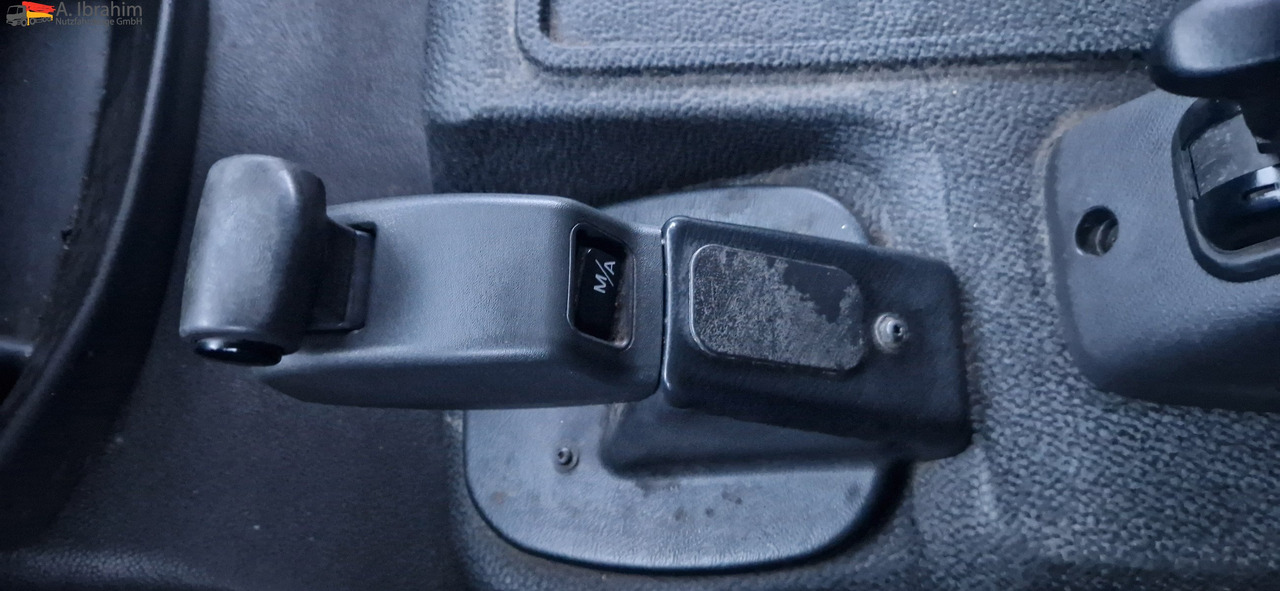 Mercedes-Benz 816 Koffer, LBW - Closed box van: picture 3 Mercedes-Benz 816 Koffer, LBW - Closed box van: picture 3