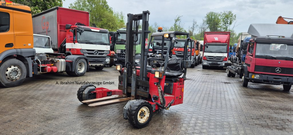 Moffett 20.4 einsatzbereit 3 Stck. vorhanden - Forklift: picture 1 Moffett 20.4 einsatzbereit 3 Stck. vorhanden - Forklift: picture 1