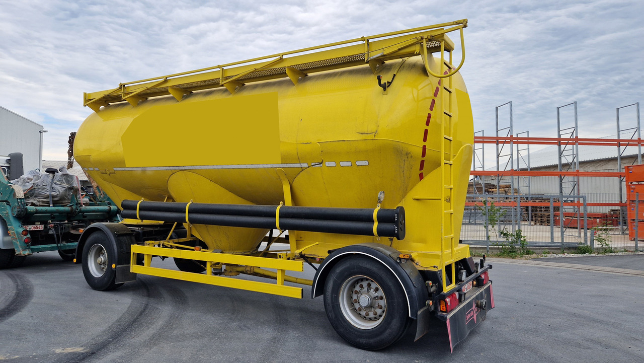 SPITZER SAPI 1832 Zustand 3-, steht länger - Tanker trailer: picture 1 SPITZER SAPI 1832 Zustand 3-, steht länger - Tanker trailer: picture 1