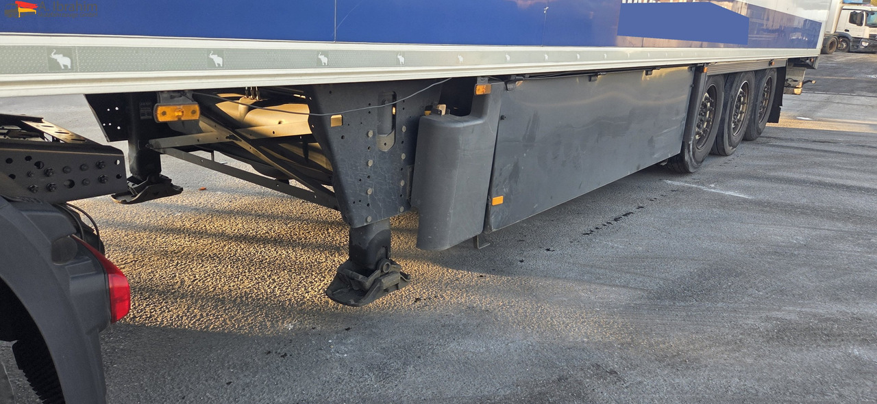 Schmitz Cargobull SKO24 | SCB*S3B | 39t | -30°C | Lift-Achse | Scheibenbremse - Refrigerator semi-trailer: picture 2 Schmitz Cargobull SKO24 | SCB*S3B | 39t | -30°C | Lift-Achse | Scheibenbremse - Refrigerator semi-trailer: picture 2