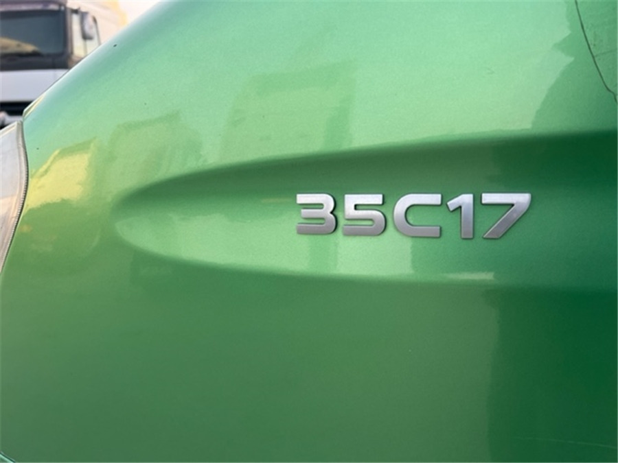 Iveco 35C17 - Commercial vehicle: picture 5 Iveco 35C17 - Commercial vehicle: picture 5