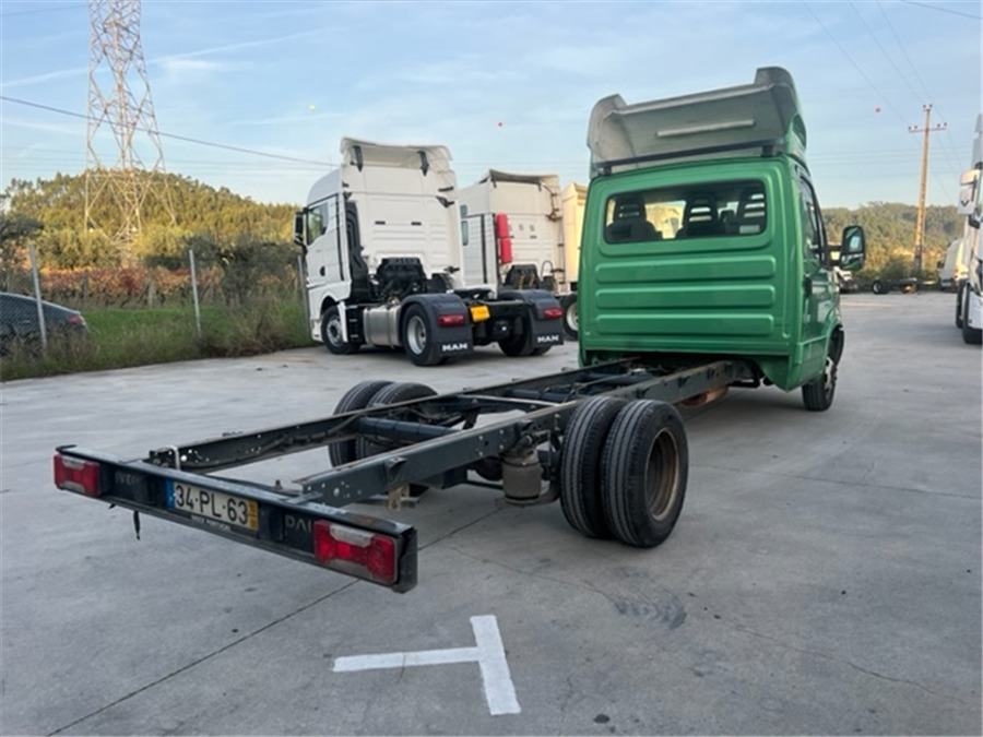 Iveco 35C17 - Commercial vehicle: picture 3 Iveco 35C17 - Commercial vehicle: picture 3