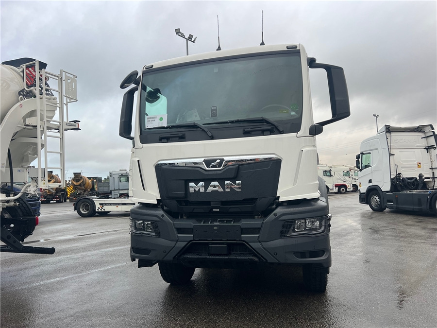 MAN TGS 41.440 - Concrete mixer truck: picture 2 MAN TGS 41.440 - Concrete mixer truck: picture 2