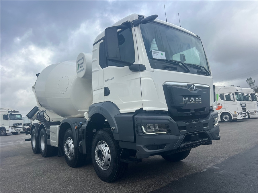 MAN TGS 41.440 - Concrete mixer truck: picture 3 MAN TGS 41.440 - Concrete mixer truck: picture 3
