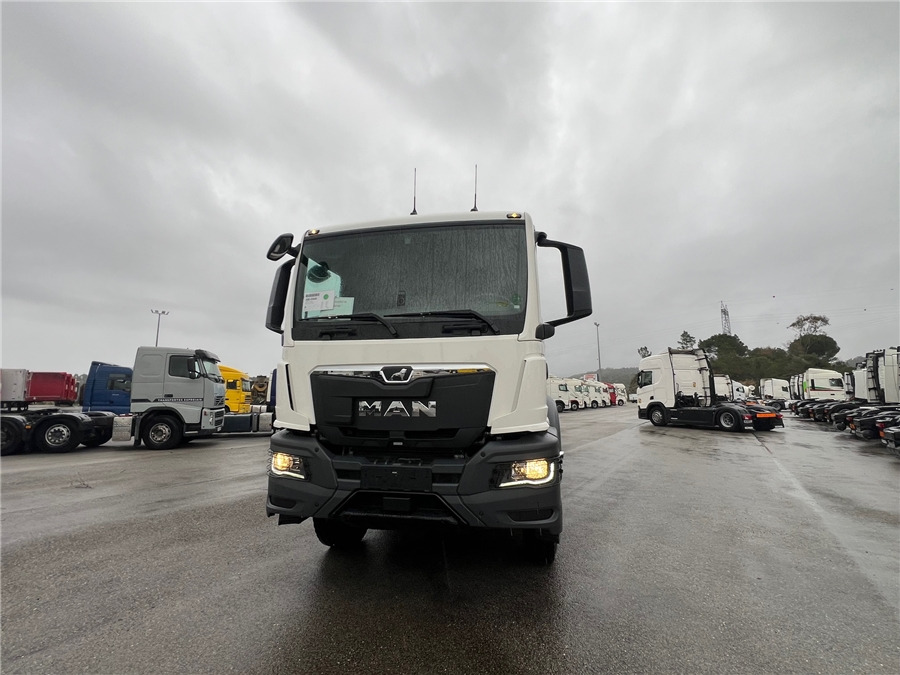 MAN TGS 41.440 - Concrete mixer truck: picture 3 MAN TGS 41.440 - Concrete mixer truck: picture 3