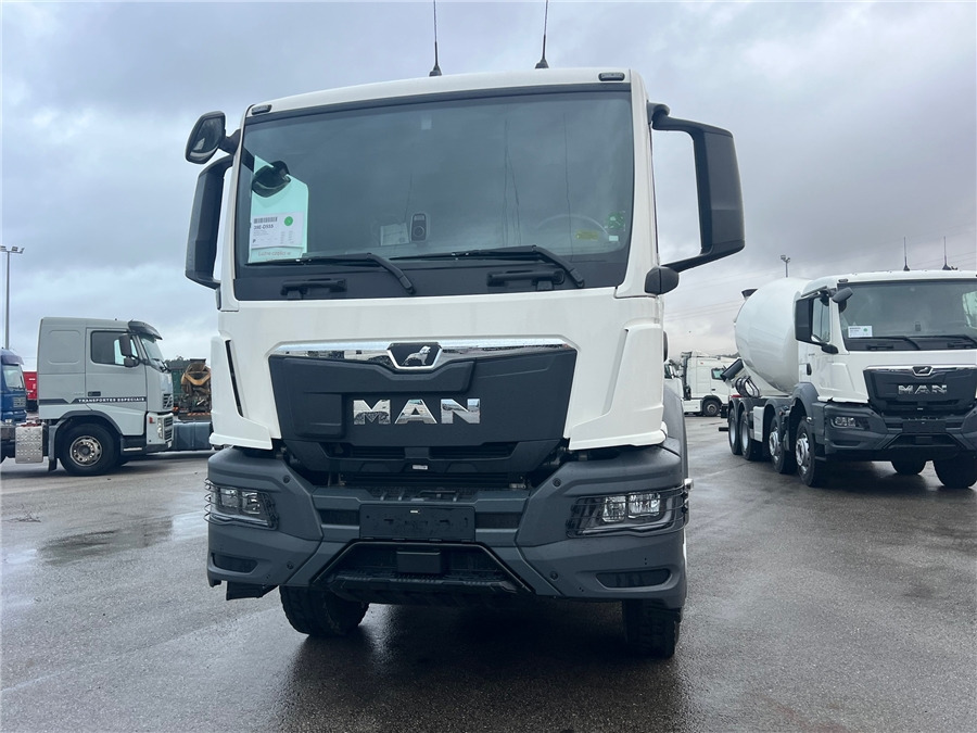 MAN TGS 41.440 - Concrete mixer truck: picture 2 MAN TGS 41.440 - Concrete mixer truck: picture 2