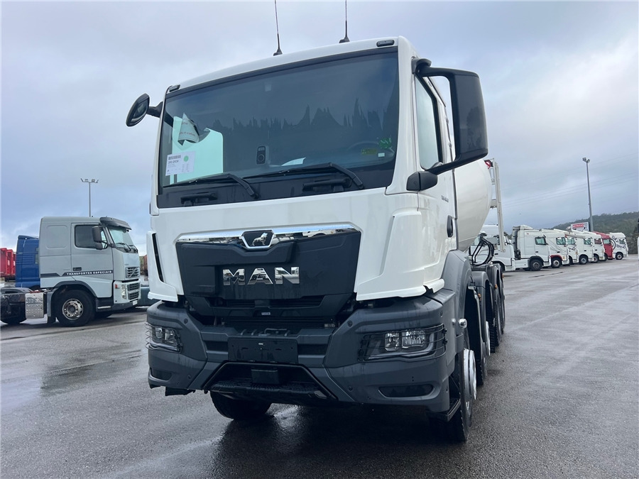 MAN TGS 41.440 - Concrete mixer truck: picture 2 MAN TGS 41.440 - Concrete mixer truck: picture 2