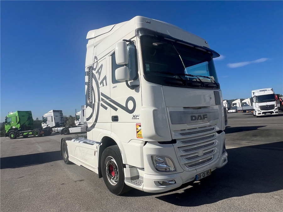 DAF XF 105 460 - Tractor unit: picture 1 DAF XF 105 460 - Tractor unit: picture 1