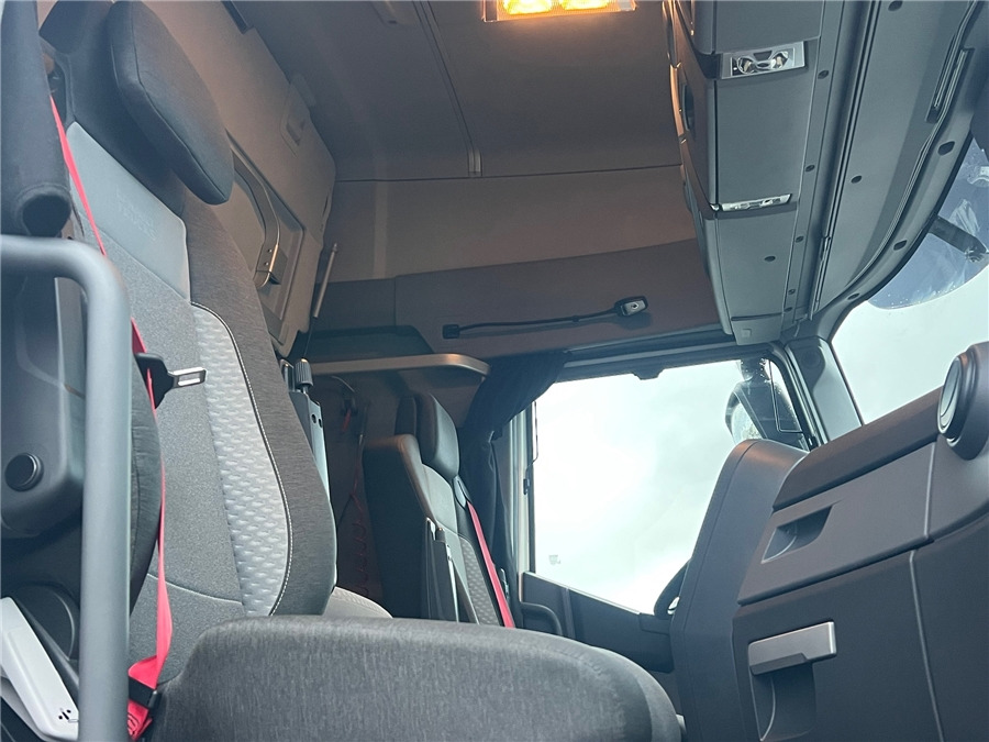 Tractor unit Renault T480/HIGHCAB/RETARDER/TURBOCOMPOUND: picture 18