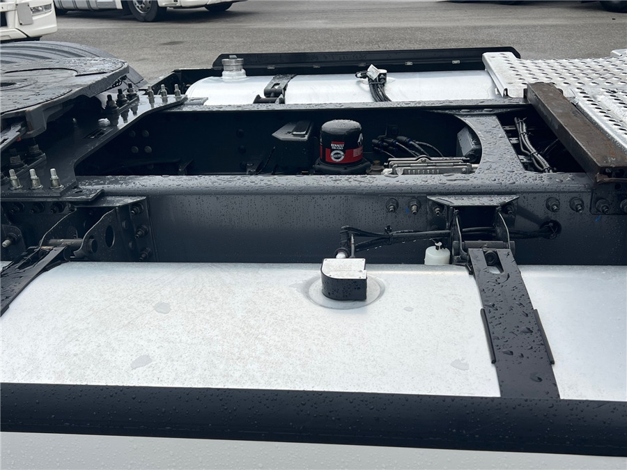 Tractor unit Renault T480/HIGHCAB/RETARDER/TURBOCOMPOUND: picture 11