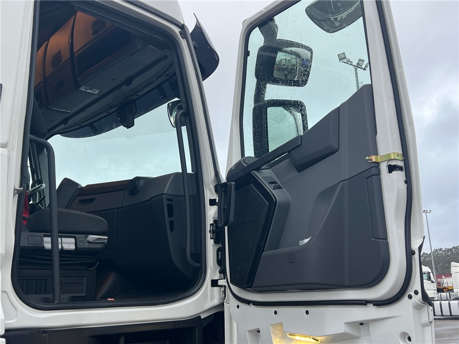 Tractor unit Renault T480/HIGHCAB/RETARDER/TURBOCOMPOUND: picture 17