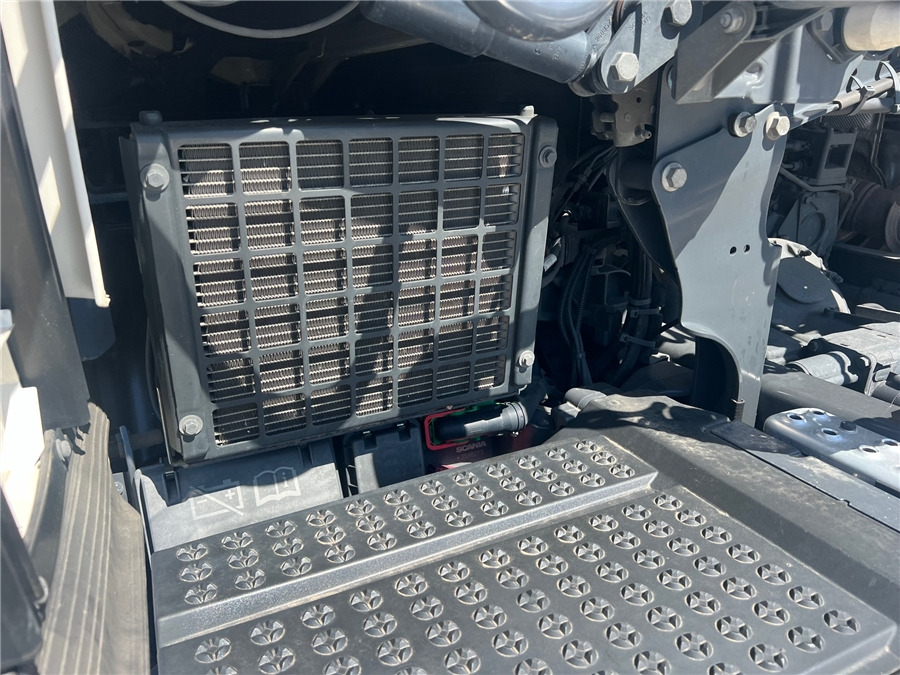 Tractor unit Scania R450 / RETARDER: picture 12 Tractor unit Scania R450 / RETARDER: picture 12