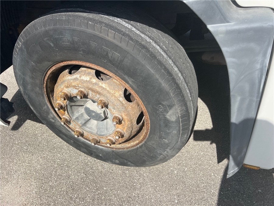 Tractor unit Volvo FH12-37: picture 19