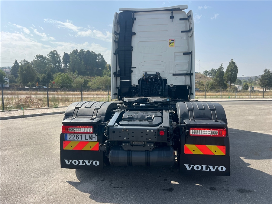 Volvo FH500 / RETARDER / IPARKCOOL - Tractor unit: picture 5 Volvo FH500 / RETARDER / IPARKCOOL - Tractor unit: picture 5