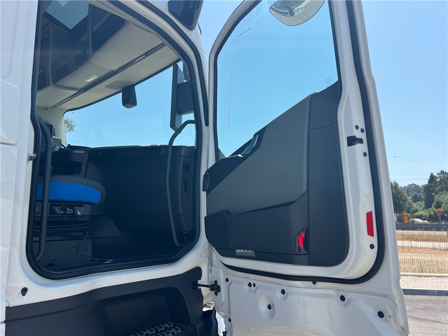 Tractor unit Volvo VOLVO AERO 500 retarder/airparkoll: picture 19