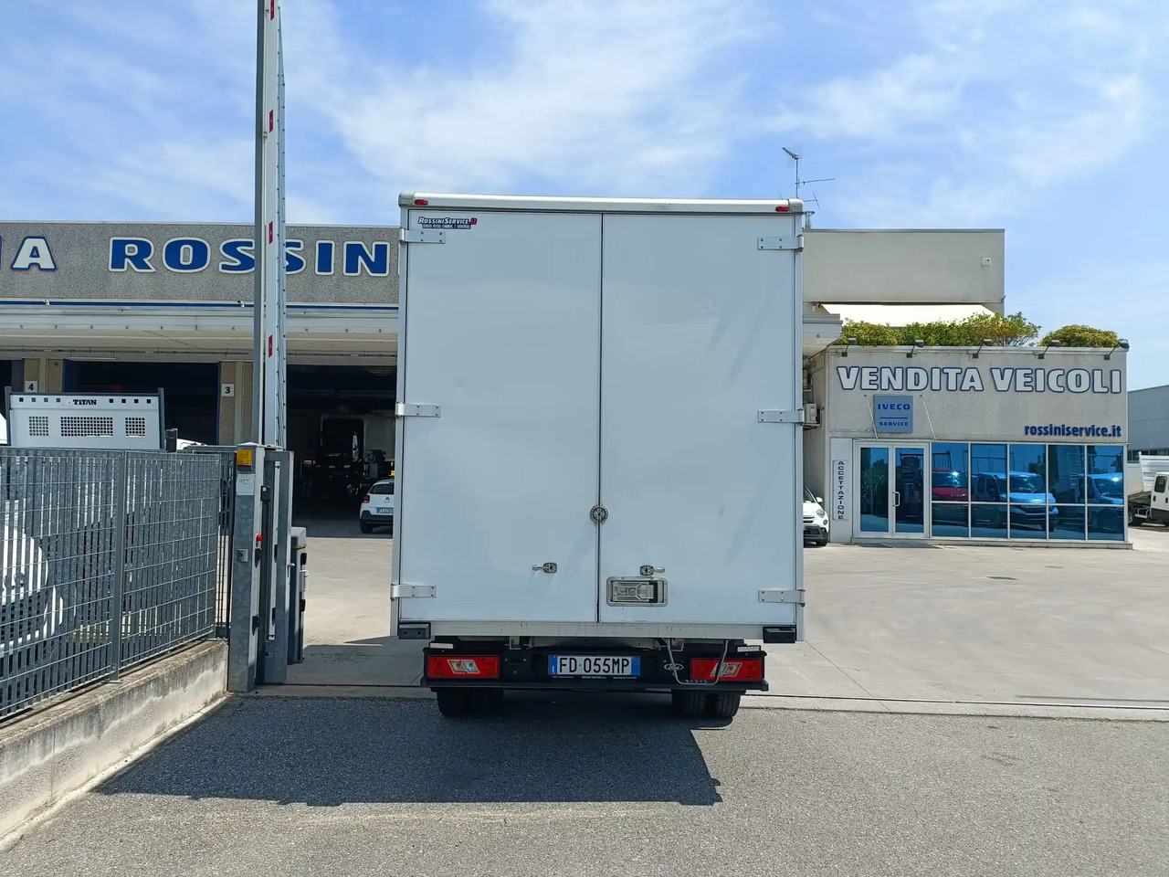 FORD TRANSIT FURGONATO BOX - Closed box van: picture 3 FORD TRANSIT FURGONATO BOX - Closed box van: picture 3