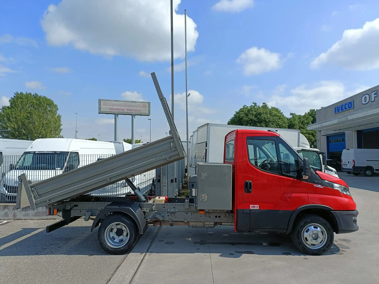IVECO DAILY 35C12 RIBALTABILE - Tipper van: picture 4 IVECO DAILY 35C12 RIBALTABILE - Tipper van: picture 4