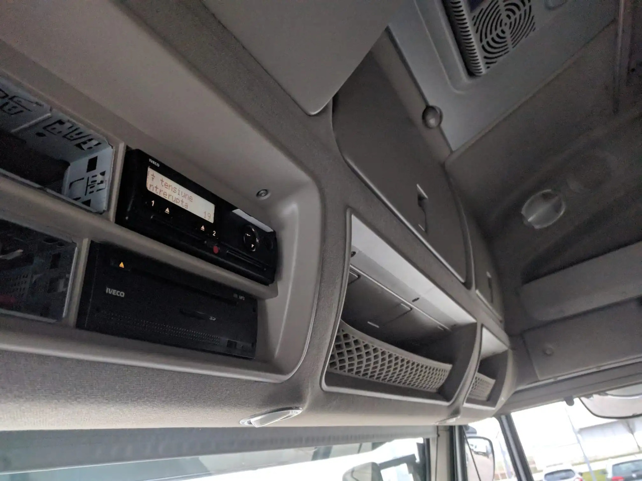 Iveco Stralis AS260S48 YFP E6 - Cab chassis truck: picture 3 Iveco Stralis AS260S48 YFP E6 - Cab chassis truck: picture 3