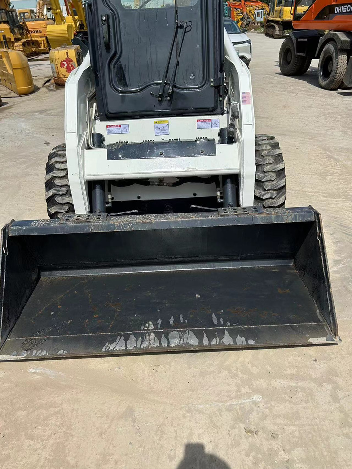 Bobcat S160 - Skid steer loader: picture 1 Bobcat S160 - Skid steer loader: picture 1