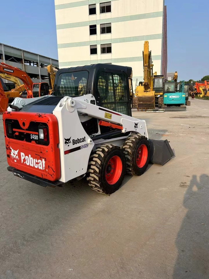 Bobcat S450 - Skid steer loader: picture 3 Bobcat S450 - Skid steer loader: picture 3