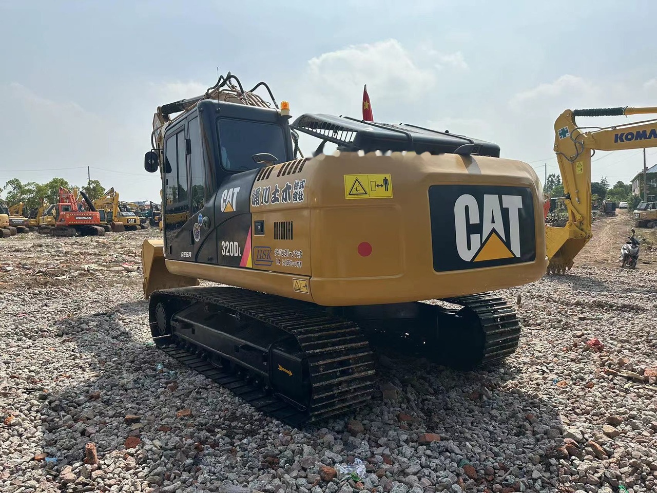 Caterpillar 320D2 - Crawler excavator: picture 1 Caterpillar 320D2 - Crawler excavator: picture 1