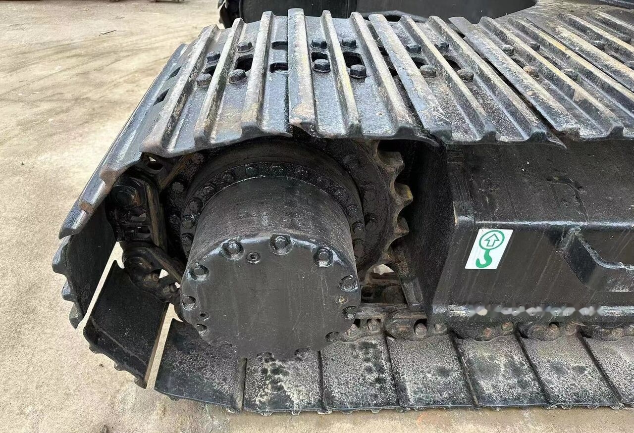 Hitachi ZX200 - Crawler excavator: picture 2 Hitachi ZX200 - Crawler excavator: picture 2