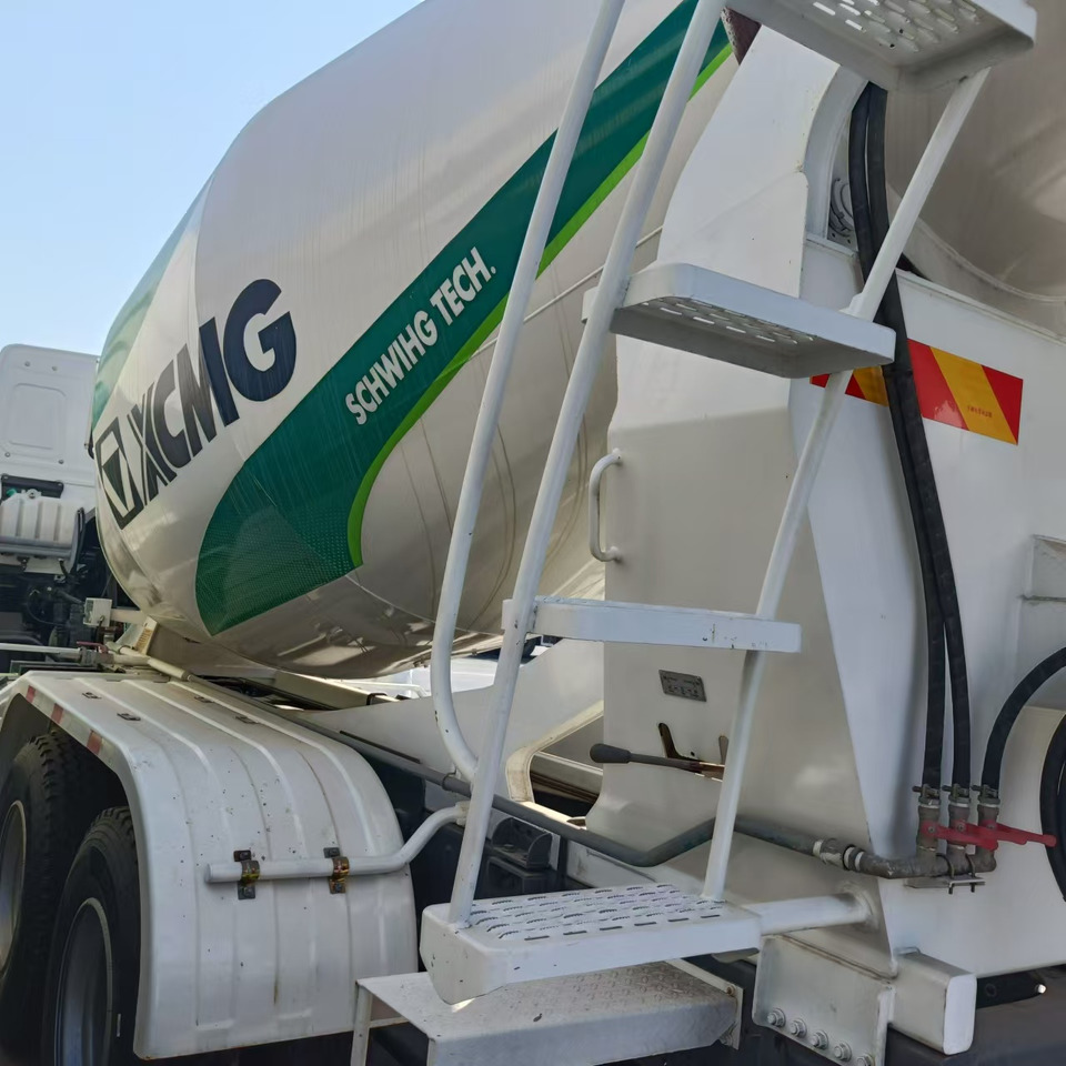 Howo HOWO 371 concrete truck 10CM3 - Concrete mixer truck: picture 4 Howo HOWO 371 concrete truck 10CM3 - Concrete mixer truck: picture 4