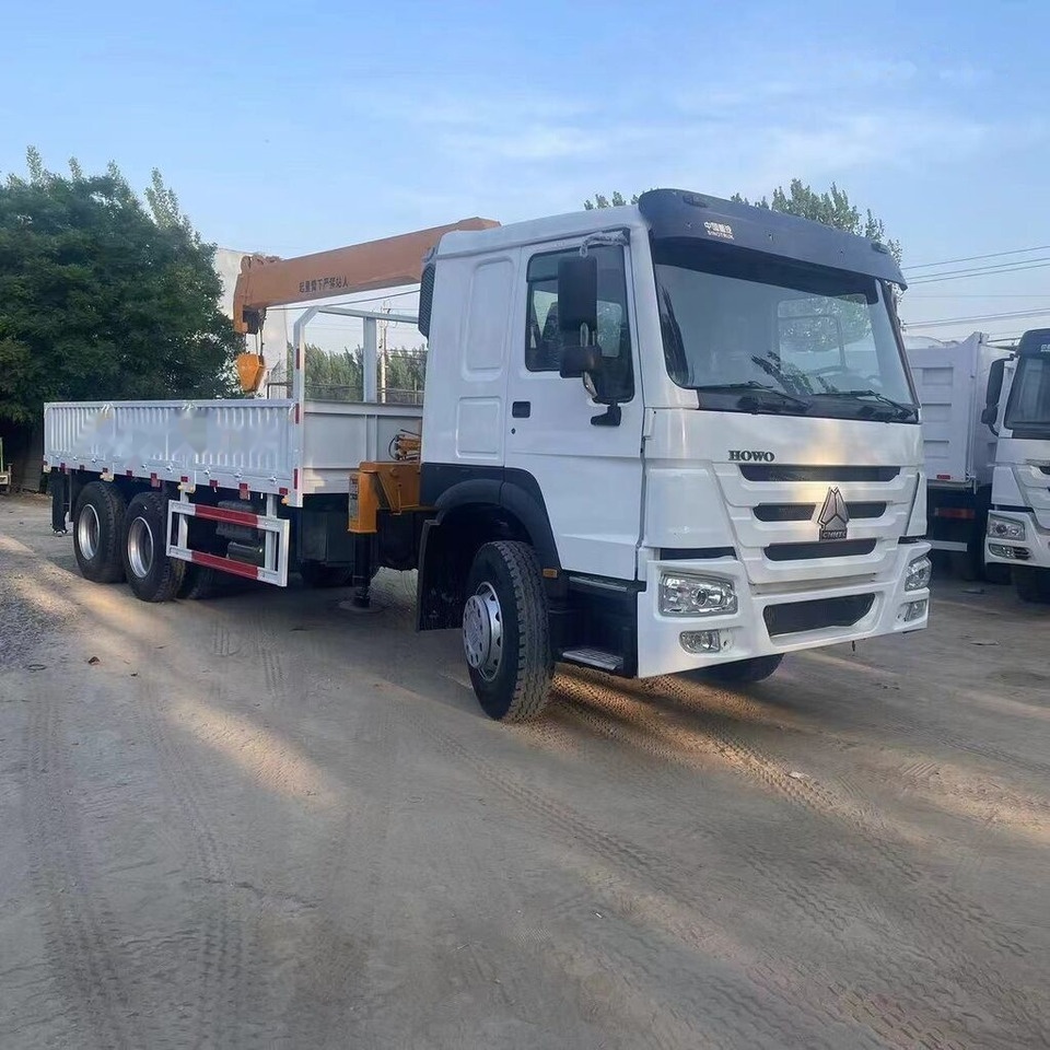 Howo crane 371 6tons - Tipper, Crane truck: picture 3 Howo crane 371 6tons - Tipper, Crane truck: picture 3