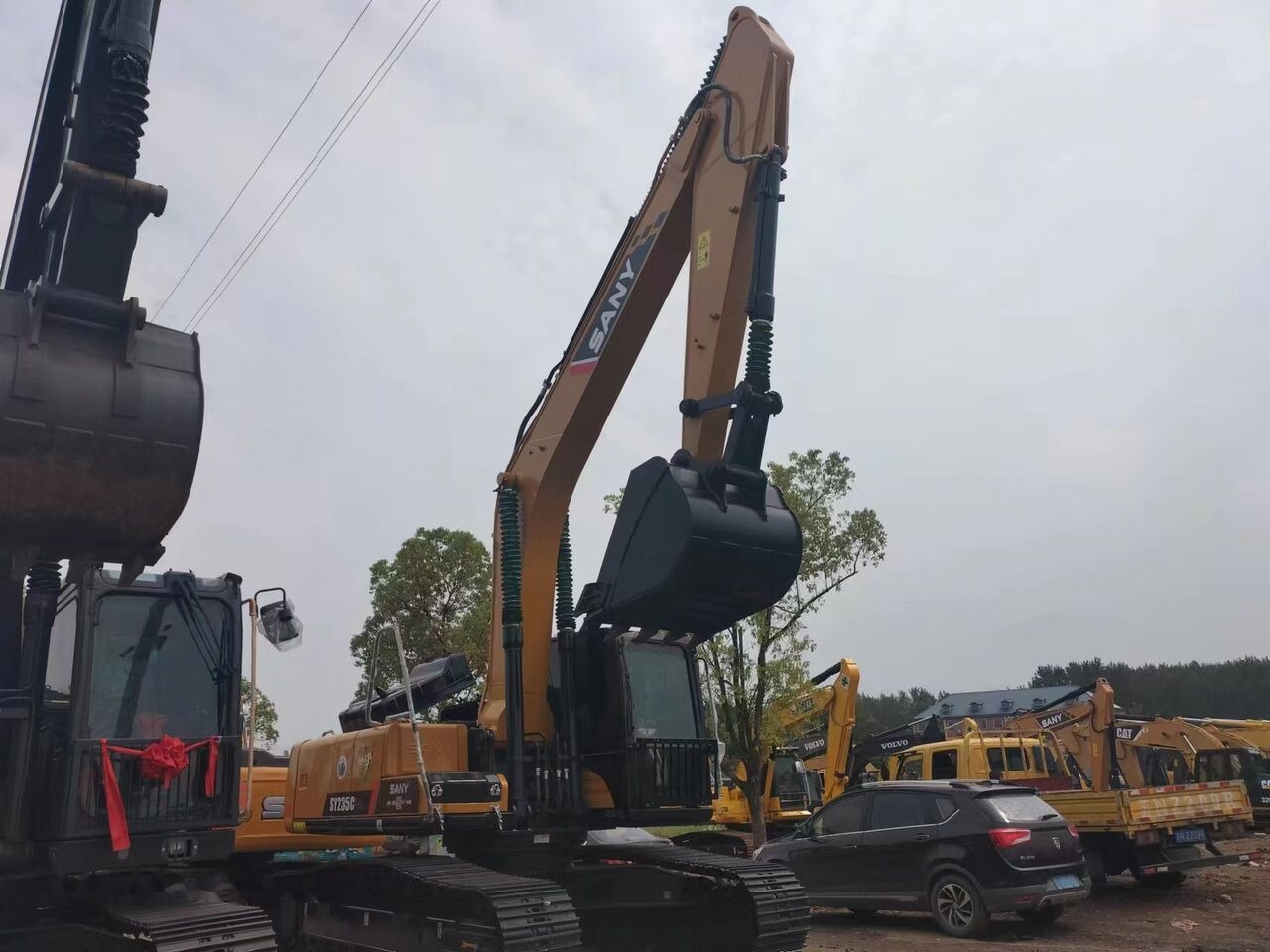 Crawler excavator Sany SY235C: picture 8