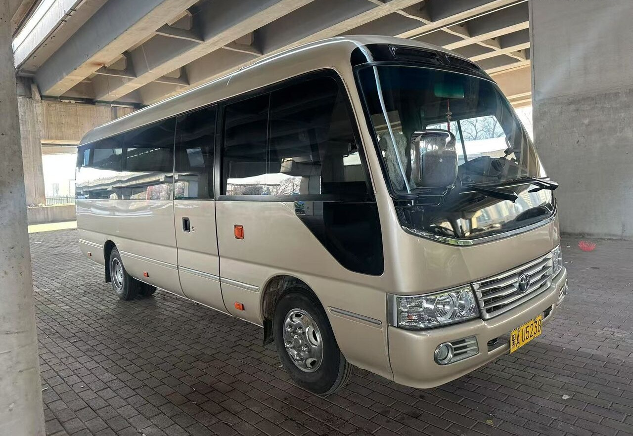 Toyota - Suburban bus: picture 3 Toyota - Suburban bus: picture 3