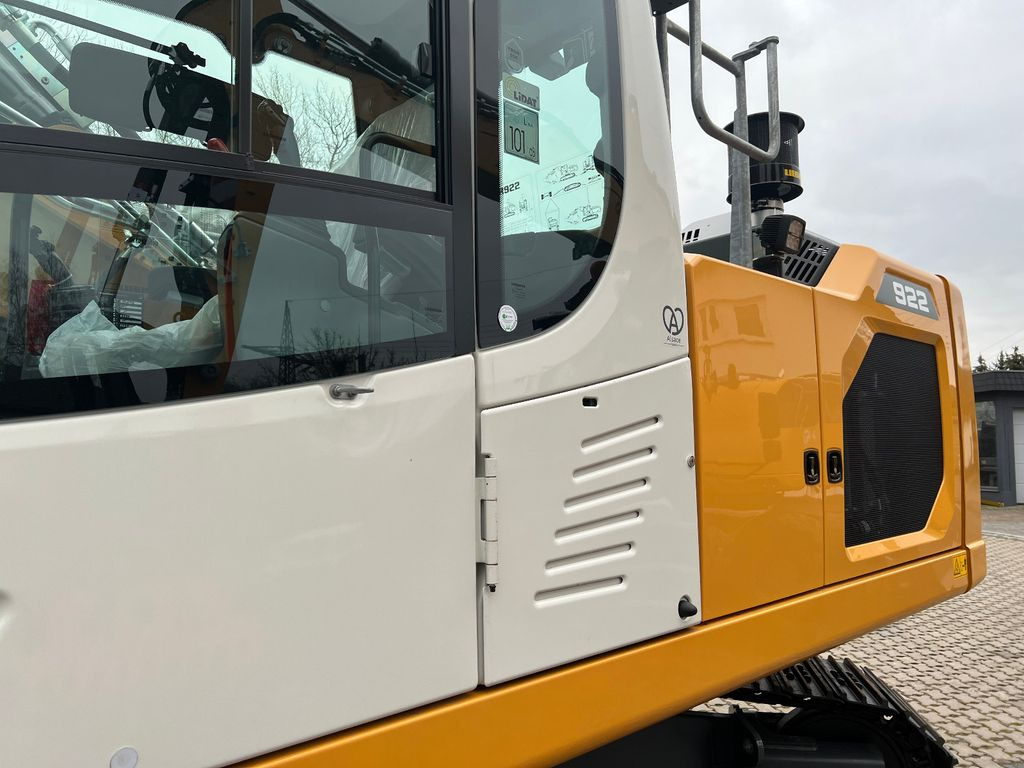 Crawler excavator Liebherr R 922 G 6.0-D: picture 7