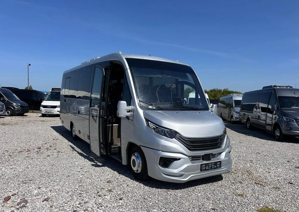 Iveco Daily - Minibus, Passenger van: picture 1 Iveco Daily - Minibus, Passenger van: picture 1