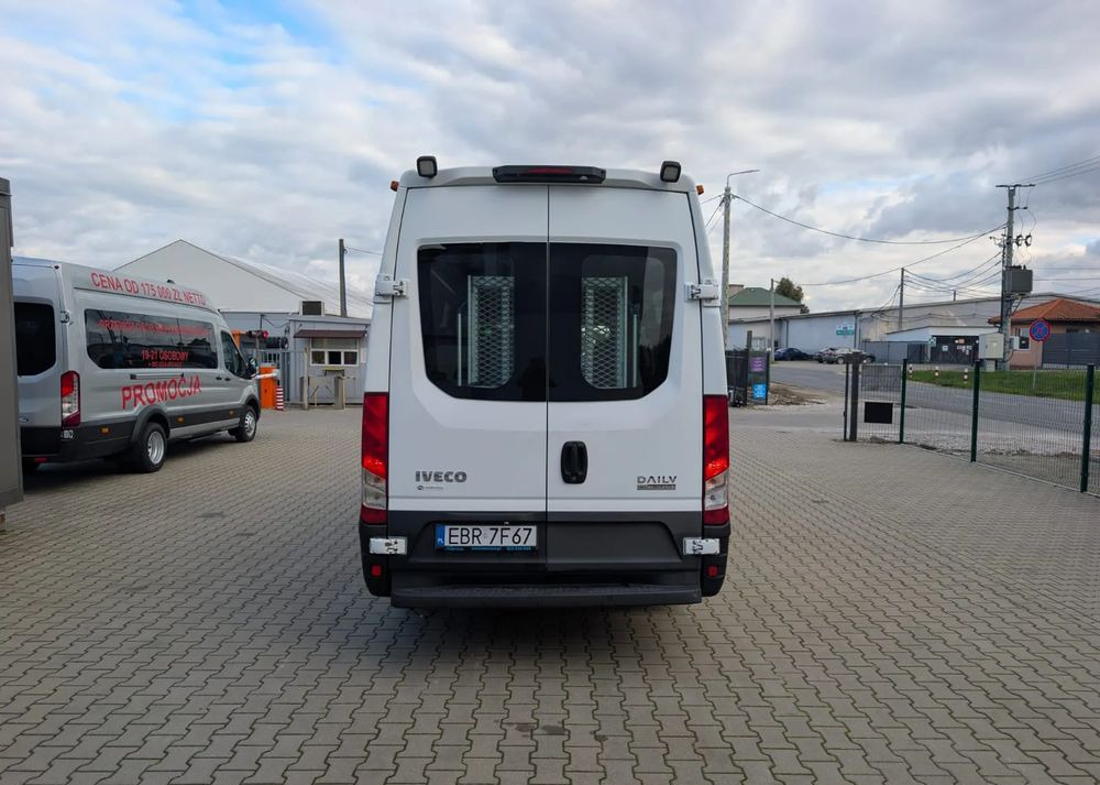 Iveco Daily - Minibus, Passenger van: picture 4 Iveco Daily - Minibus, Passenger van: picture 4