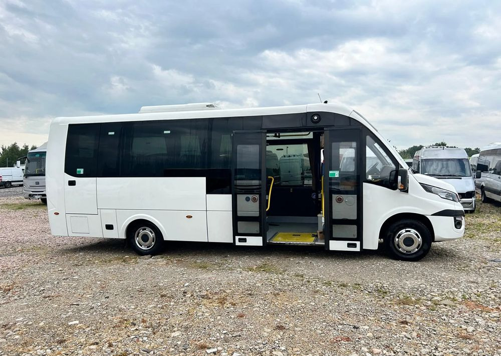 Iveco Daily Rosero City - City bus: picture 3 Iveco Daily Rosero City - City bus: picture 3